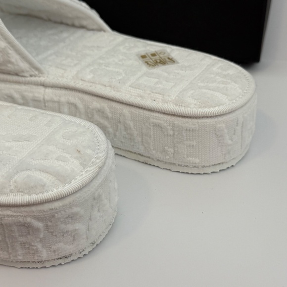 Versace White Medusa Head Fabric platform slippers new / pick size Variety - Picture 14 of 16